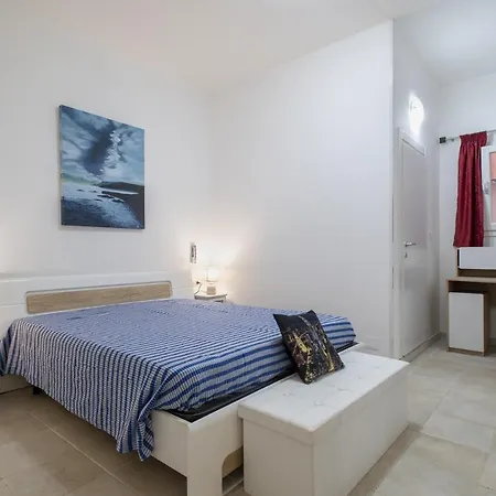 La Sebastiana Hotel